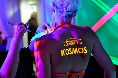 Kosmos_Berlin uv_bodypainting