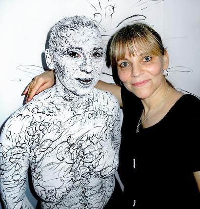Scribble Art Bodypainting Künstlerin