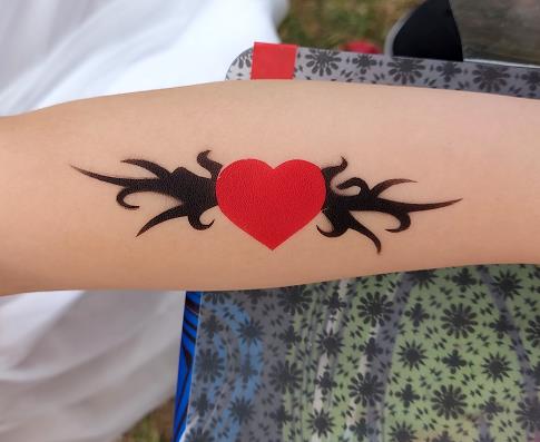 Airbrush Tattoo Tribal herz
