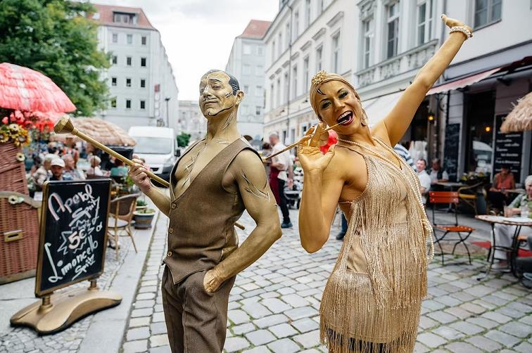 Goldene 20er Facepainting Lametta nikolaizauber 2025